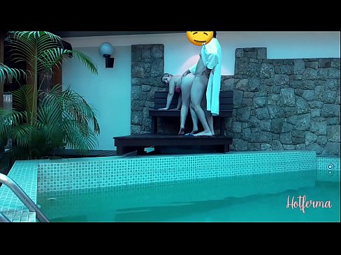 ❤️ Boss ngajak prawan menyang blumbang, nanging ora bisa nolak panas Video seks ing jv.4k-porno.ru ❌❤